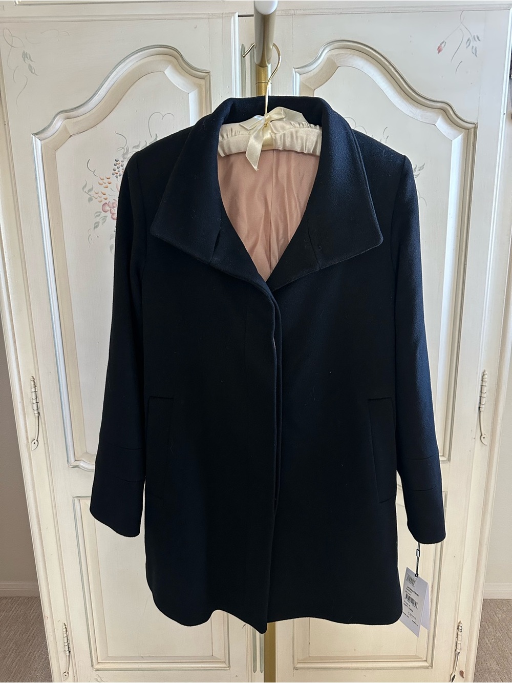 NWT Classic Wool Women’s Black Dress Coat - Timeless Single-Breasted Jacket